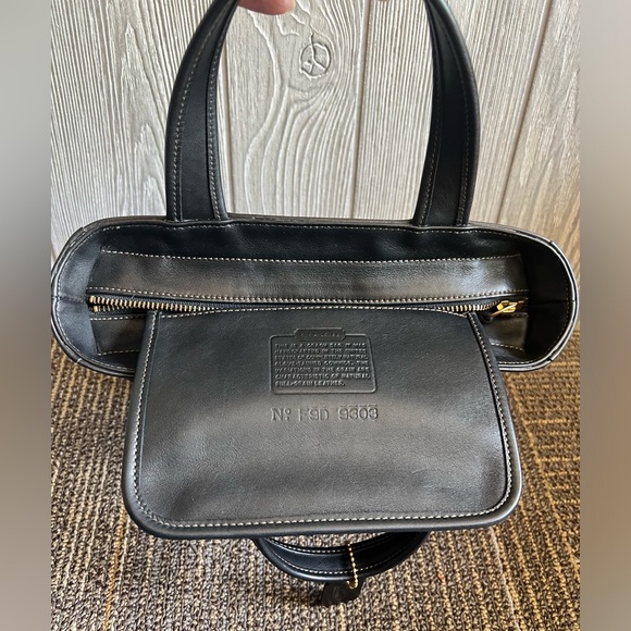 Vintage Coach Bleecker Street handbag. Made in USA 🇺🇸 outside pocket, dk gray - Picture 5 of 15